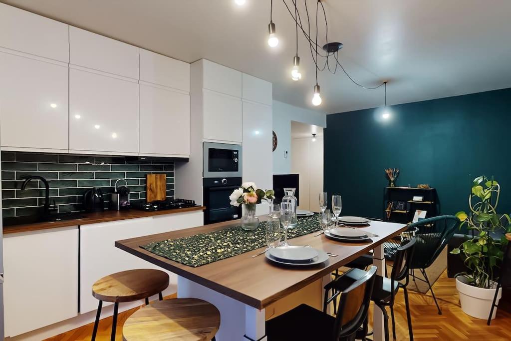 8 Personnes - 4 Rooms - 2 Salle De Bain - Metro 7 & 14 - Porte Italie - Private Car Park- Wifi Ле-Кремлен-Бісетр Екстер'єр фото